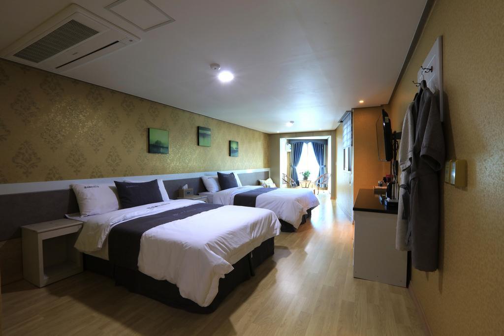 טונגיאונג Dorcas Tourist Hostel מראה חיצוני תמונה